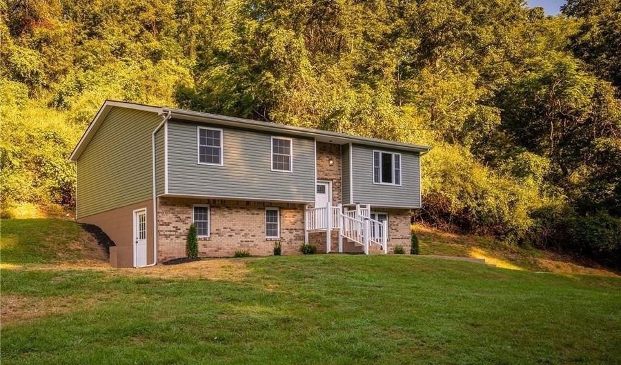 3611 Cyrus Creek Rd, Barboursville, WV 25504 - 3 Beds, 2 Bath