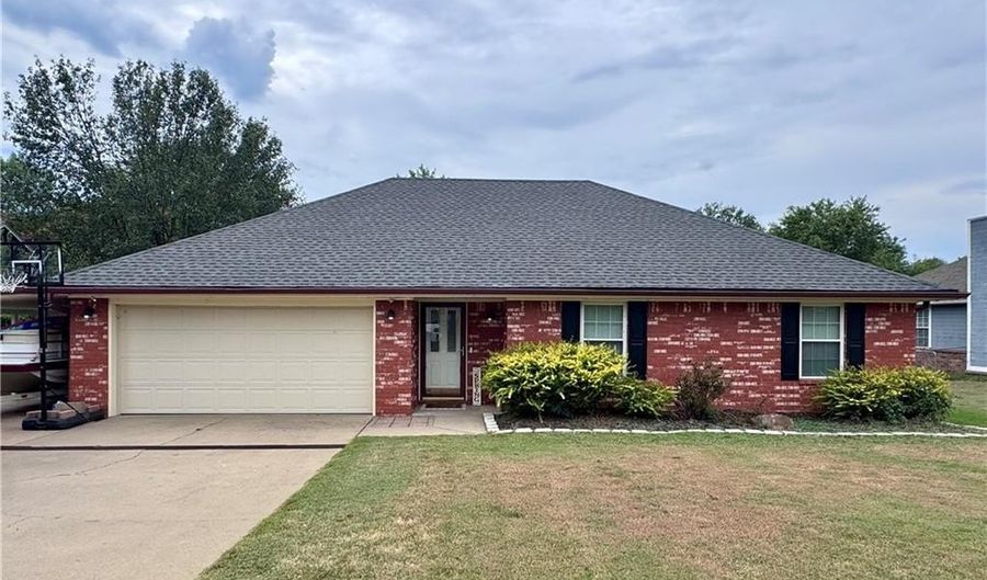 603 J St, Barling, AR 72923 - 3 Beds, 2 Bath