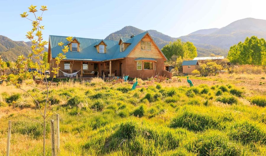 71 Calle Martinez, Arroyo Seco, NM 87514 - 3 Beds, 2 Bath