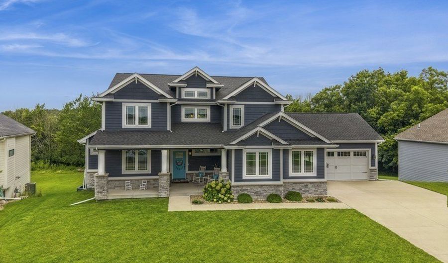 1836 Falcon Dr, Polk City, IA 50226 - 6 Beds, 7 Bath