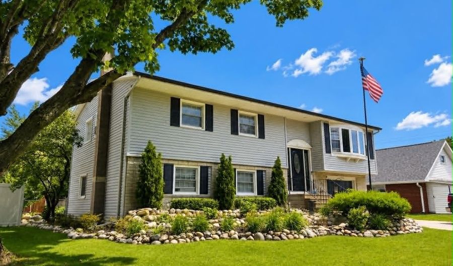 2170 S 2nd Ave, Alpena, MI 49707 - 3 Beds, 2 Bath