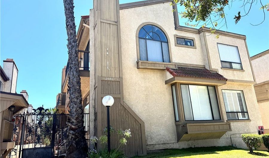 2100 Cedar St G, Alhambra, CA 91801 - 3 Beds, 3 Bath