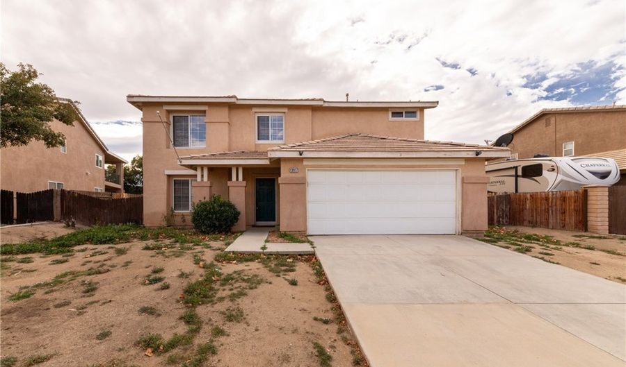 13917 Clydesdale Run Ln, Victorville, CA 92394 - 4 Beds, 3 Bath