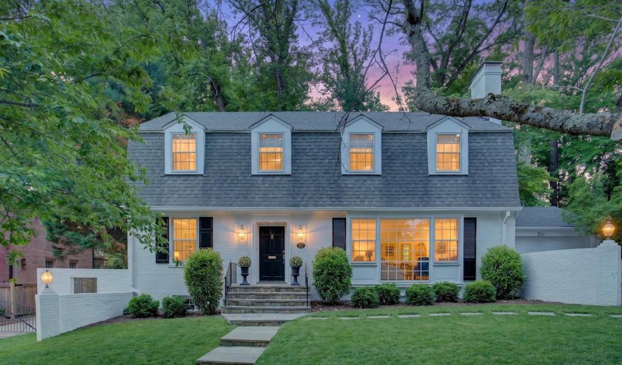 5973 SEARL Ter, Bethesda, MD 20816 - 5 Beds, 4 Bath