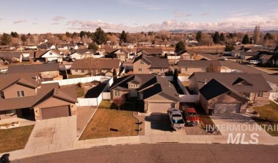 2643 Yellowstone Trl, Burley, ID 83318 - 3 Beds, 2 Bath