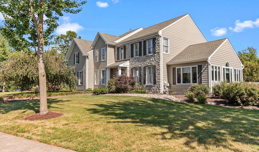 1092 S KIMBLES Rd, Yardley, PA 19067 - 4 Beds, 4 Bath