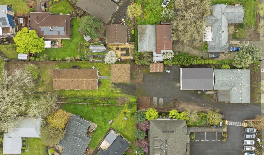 4015 SW 185TH Ave, Beaverton, OR 97078 - 2 Beds, 2 Bath