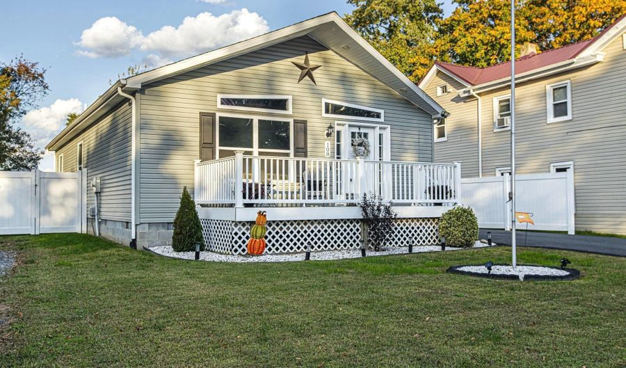 108 W COMMERCE, Kenton, DE 19955 - 3 Beds, 2 Bath