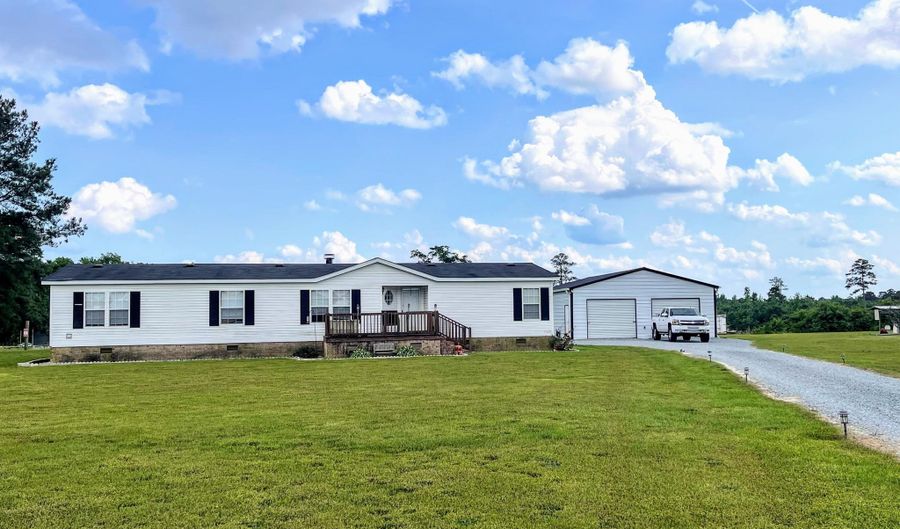 1331 Nixon Rd, Autryville, NC 28318 - 4 Beds, 2 Bath