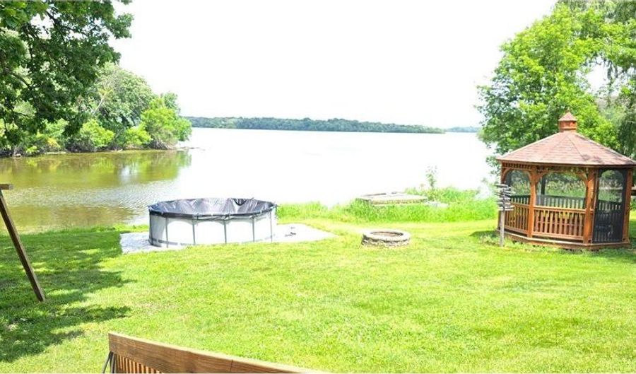 2502 S Shore Dr, Albert Lea, MN 56007 - 6 Beds, 4 Bath