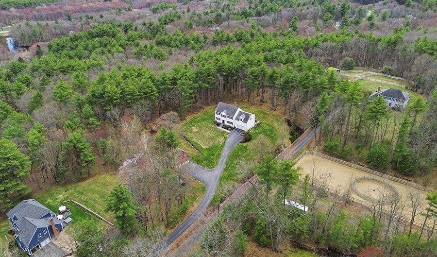 50 Golden Run Rd, Bolton, MA 01740 - 4 Beds, 4 Bath