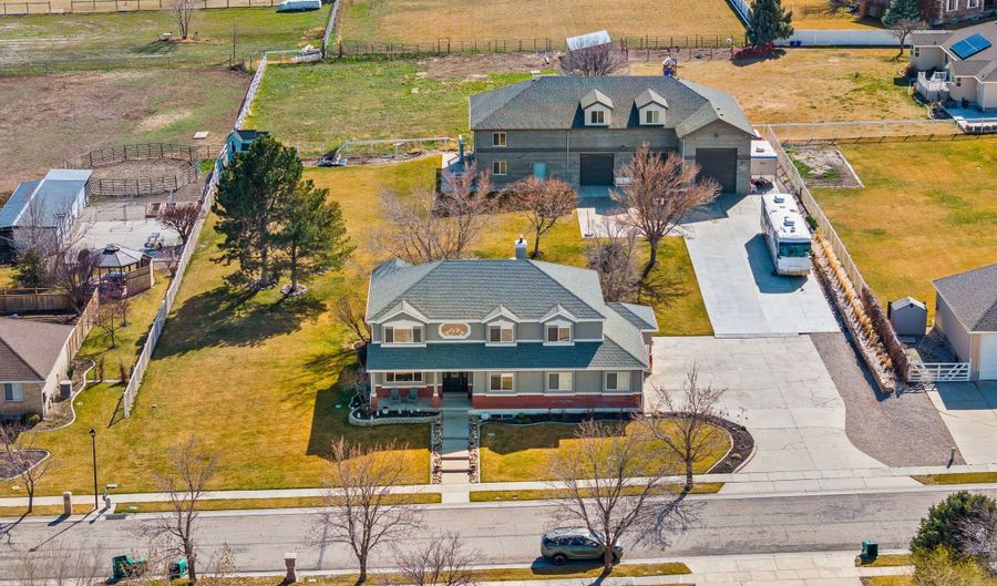 2859 W COUNTRY CLASSIC Dr, Bluffdale, UT 84065 - 10 Beds, 7 Bath