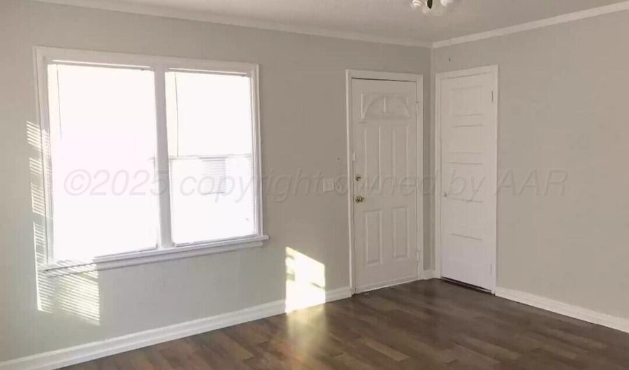 1515 S TRAVIS St, Amarillo, TX 79102 - 3 Beds, 1 Bath