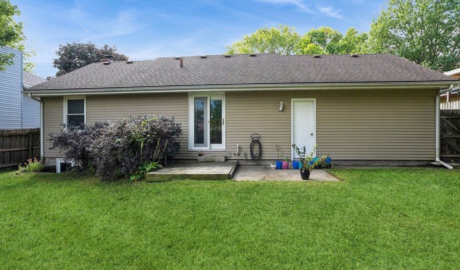 2305 6th St SW, Altoona, IA 50009 - 4 Beds, 1 Bath