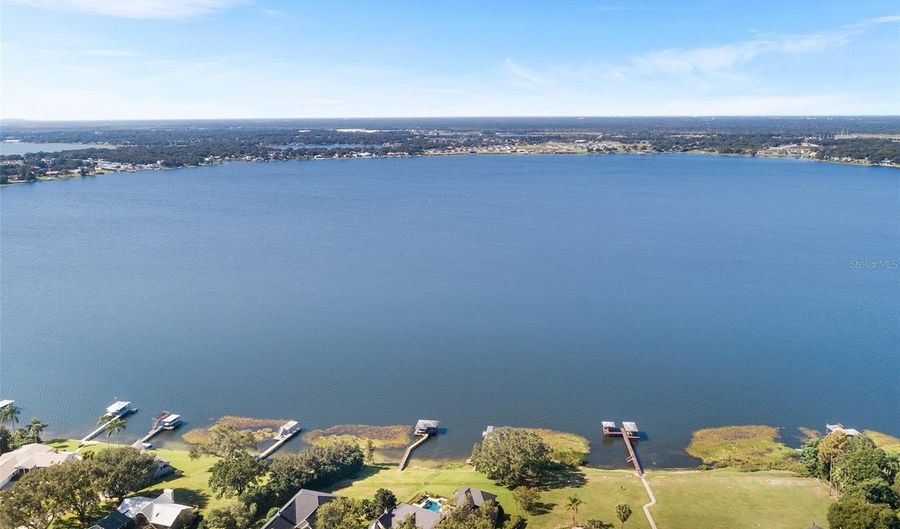 140 LAKE ARIETTA Ct, Auburndale, FL 33823 - 3 Beds, 2 Bath