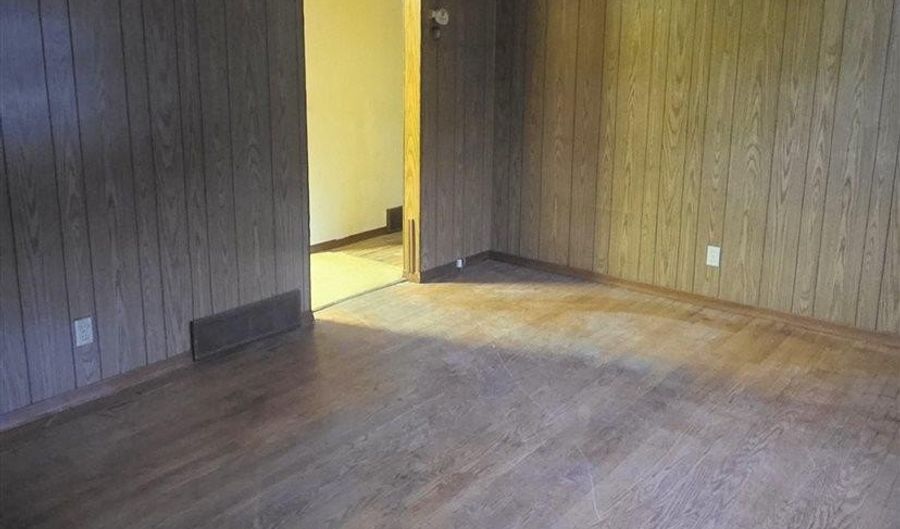 31 S Erie St, Aurora, MN 55705 - 3 Beds, 2 Bath