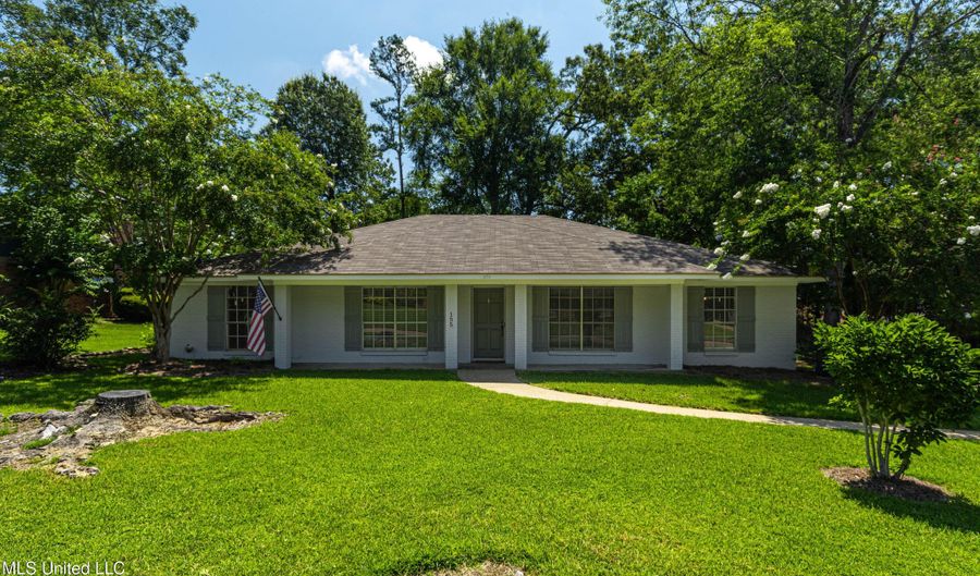 155 Forest Ridge Dr, Brandon, MS 39042 - 4 Beds, 3 Bath
