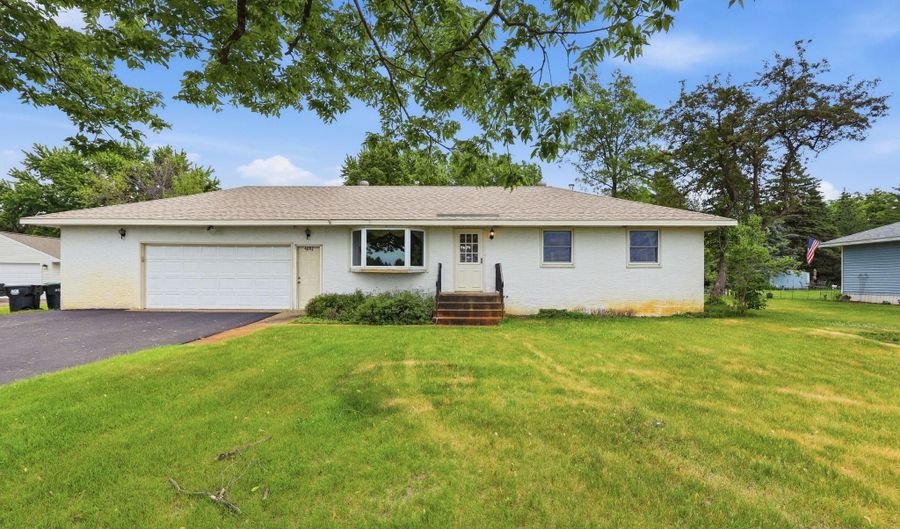 4002 7th Ave, Anoka, MN 55303 - 3 Beds, 2 Bath