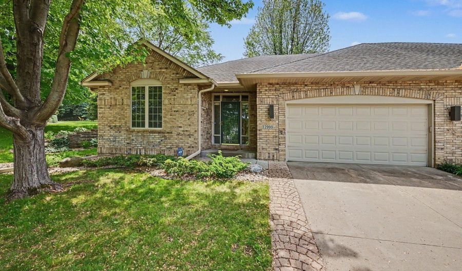 12999 Garvin Brook Ln, Apple Valley, MN 55124 - 2 Beds, 3 Bath