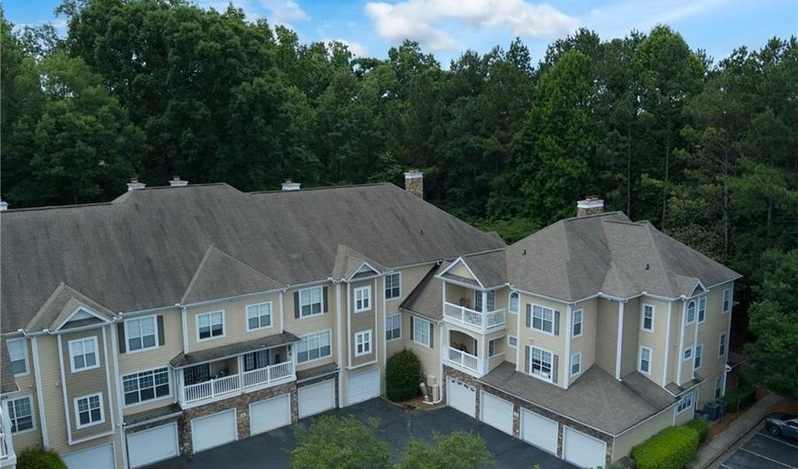 1031 Whitshire Way, Alpharetta, GA 30004 - 2 Beds, 2 Bath