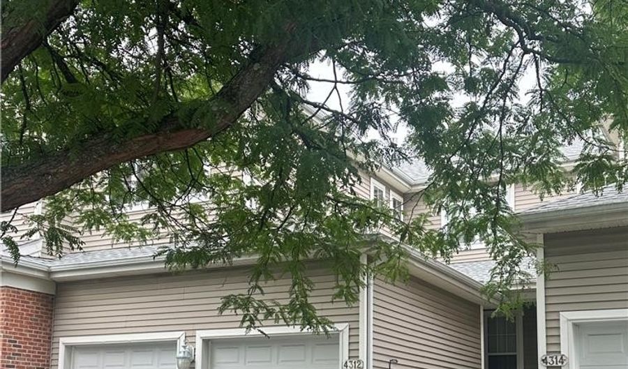 4312 Creek Rd, Allentown, PA 18104 - 4 Beds, 2 Bath