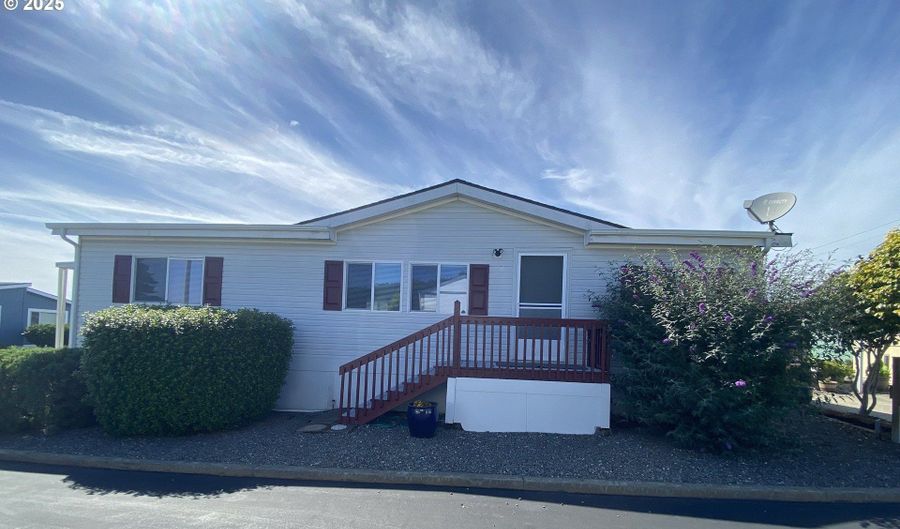 98042 W BENHAM Ln 15, Brookings, OR 97415 - 3 Beds, 2 Bath