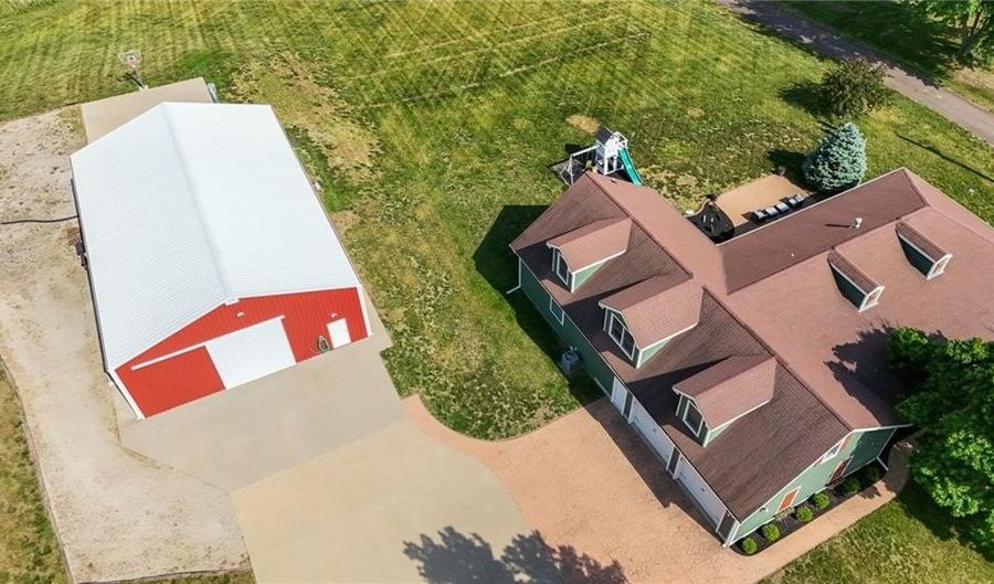 16805 266th Rd, Atchison, KS 66002 - 3 Beds, 4 Bath