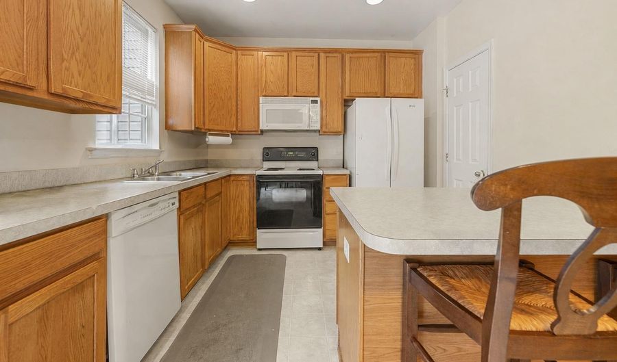 8454 HALLIE ROSE St, Alexandria, VA 22309 - 3 Beds, 3 Bath