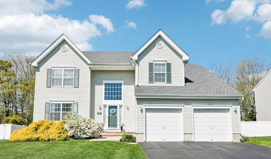 21 ORCHID Ln, Barnegat, NJ 08005 - 4 Beds, 3 Bath