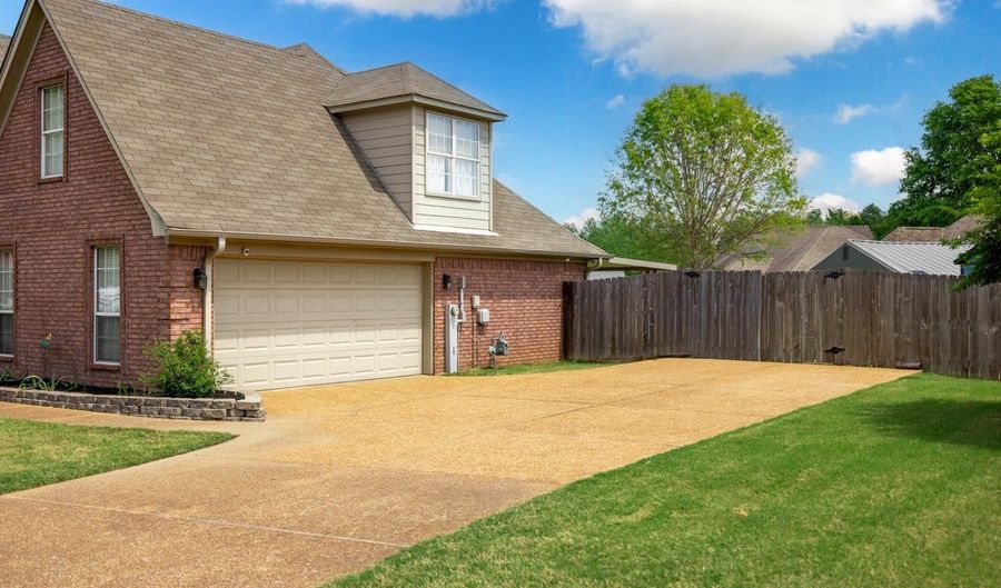 5152 CREEK Cv, Bartlett, TN 38002 - 4 Beds, 2 Bath