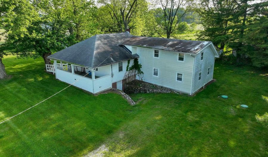 1056 S 50 W, Albion, IN 46701 - 4 Beds, 1 Bath