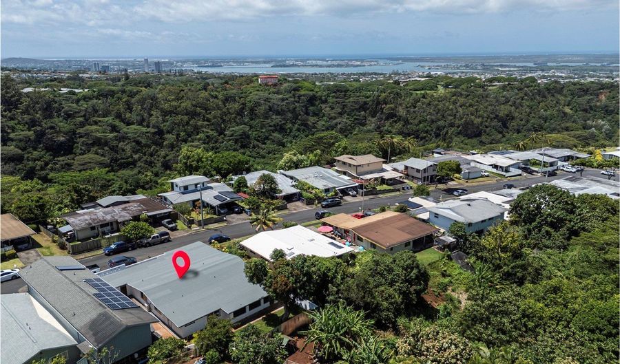 2330 Ahakapu St, Pearl City, HI 96782 - 4 Beds, 3 Bath