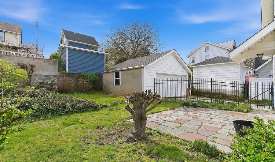 52 Nolton St, Belleville, NJ 07109 - 2 Beds, 1 Bath