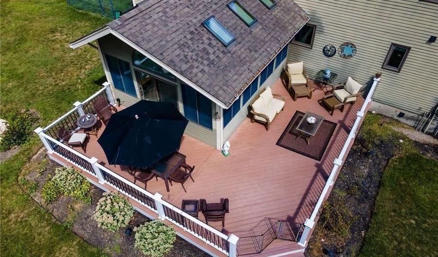 39 Sumner Brown Rd, Cumberland, RI 02864 - 3 Beds, 2 Bath