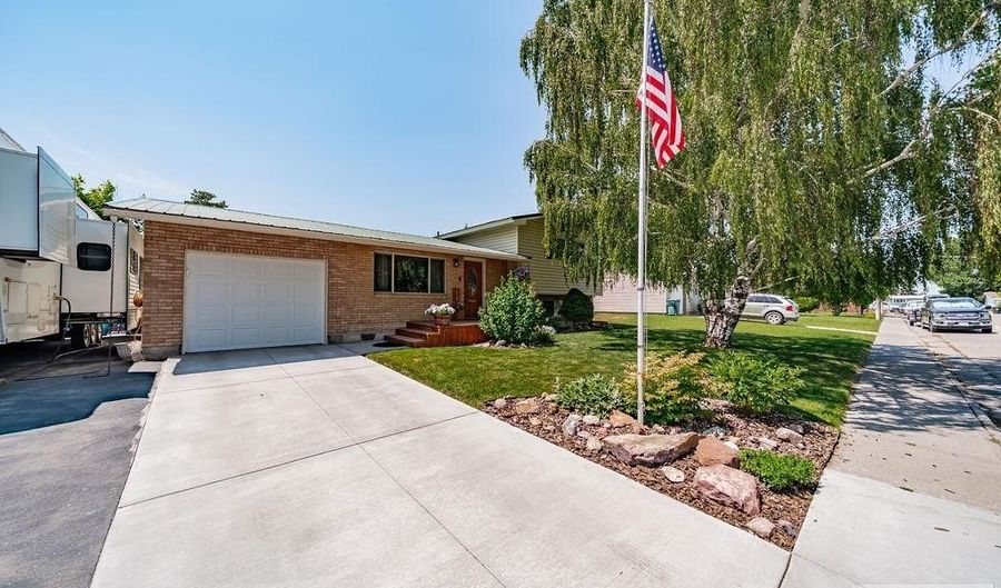 2029 Borreson, Blackfoot, ID 83221 - 4 Beds, 2 Bath