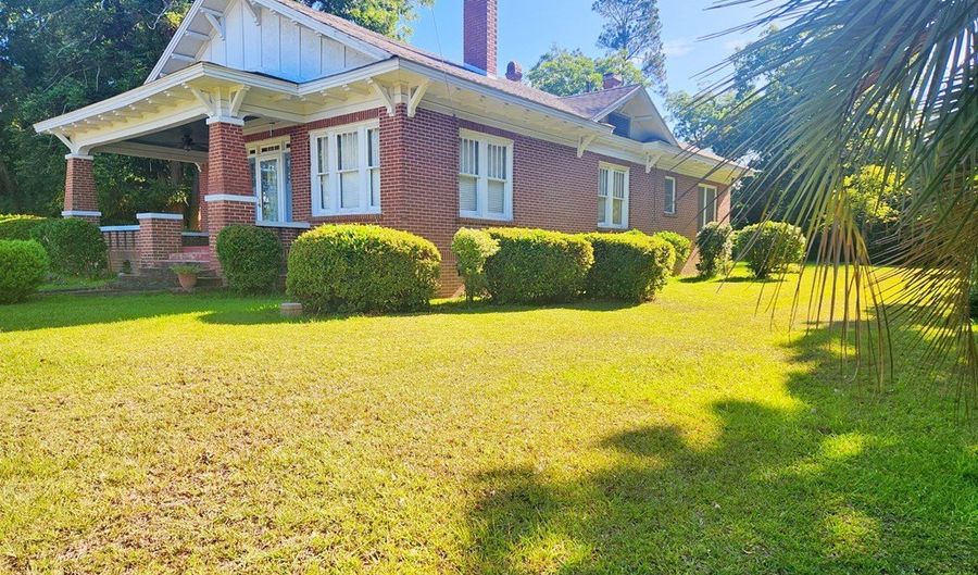 17234 Highland Ave, Arlington, GA 39813 - 3 Beds, 2 Bath