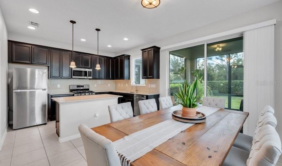 6380 CAMINO Dr, Apollo Beach, FL 33572 - 4 Beds, 3 Bath