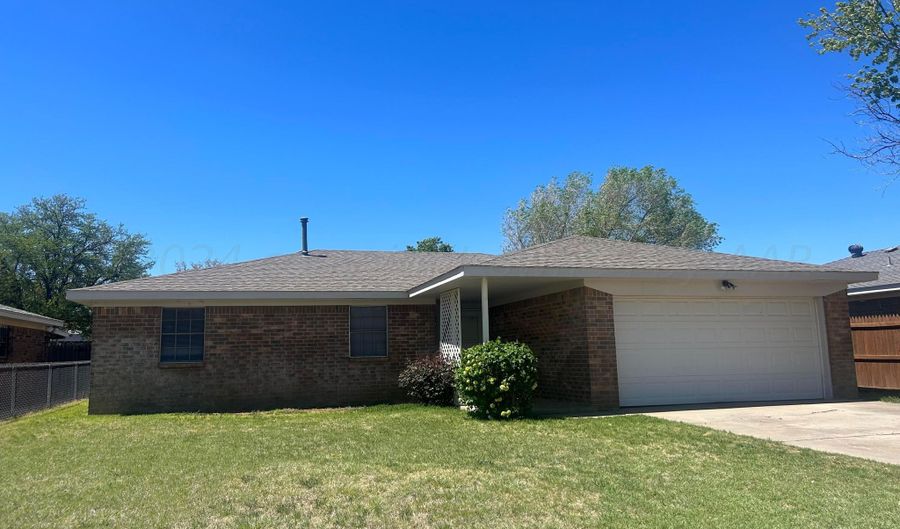2906 S PHILADELPHIA St, Amarillo, TX 79103 - 3 Beds, 2 Bath