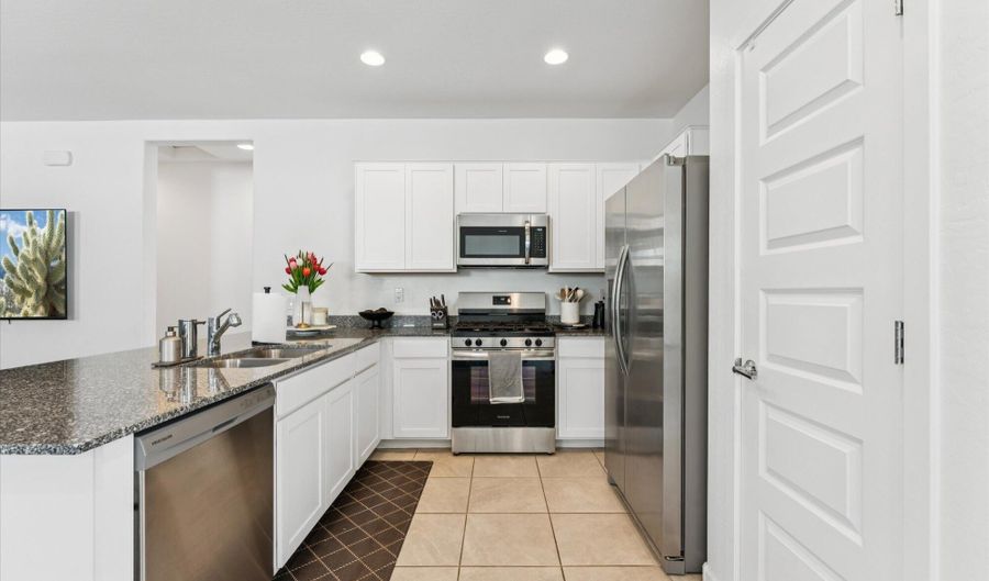 12672 W MARGUERITE Ave, Avondale, AZ 85323 - 3 Beds, 2 Bath