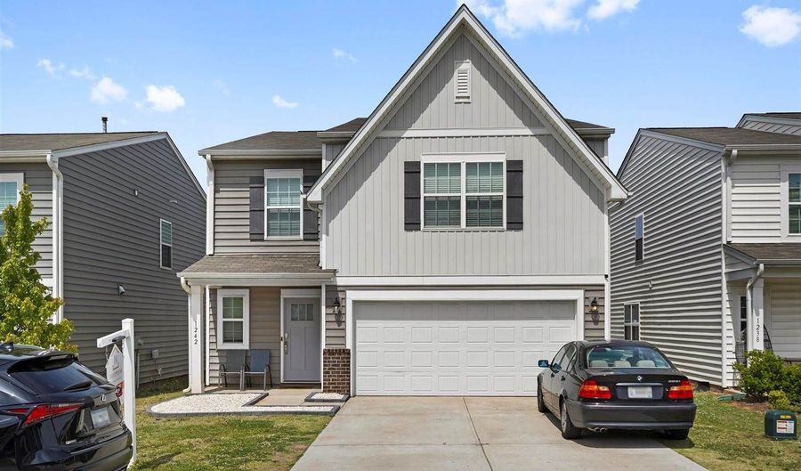 1242 Kilead Ct, Boiling Springs, SC 29316 - 5 Beds, 3 Bath