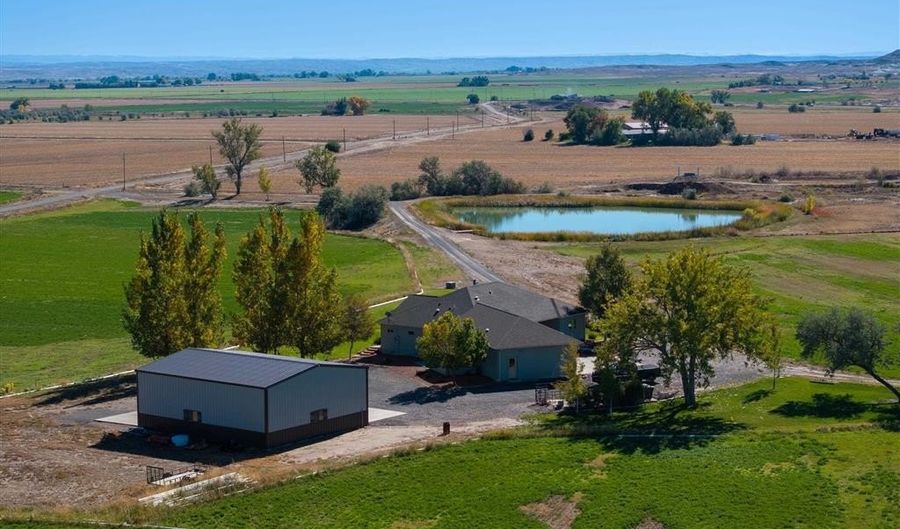 4924 Orchard Bench Rd, Basin, WY 82410 - 3 Beds, 3 Bath