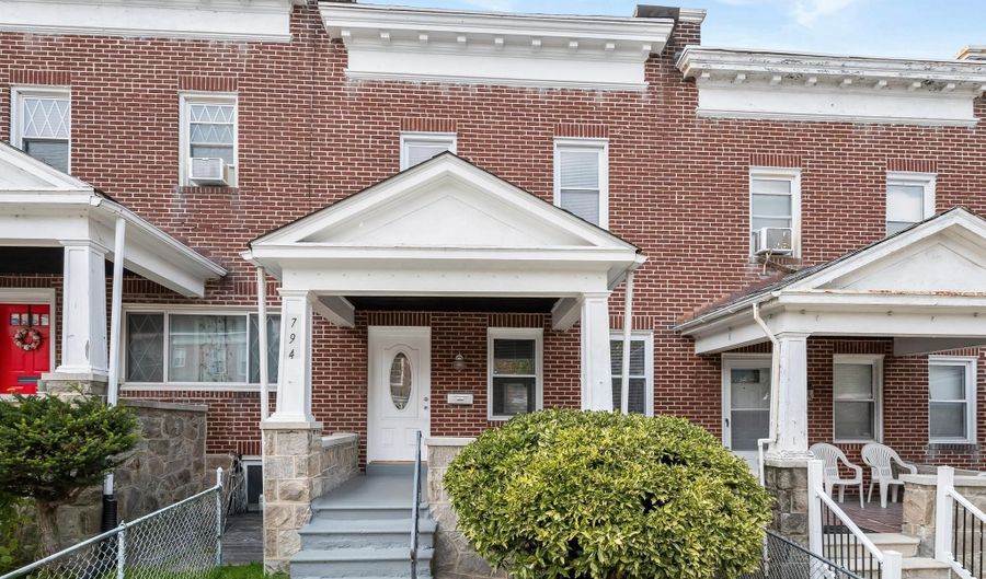794 N GRANTLEY St, Baltimore, MD 21229 - 3 Beds, 2 Bath
