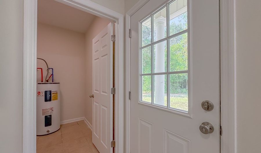 1001 Shoreline Dr, Bainbridge, GA 39817 - 3 Beds, 2 Bath