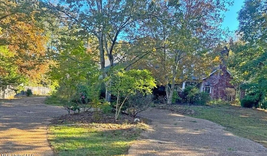 106 Quail Hollow Pl, Brandon, MS 39047 - 4 Beds, 4 Bath