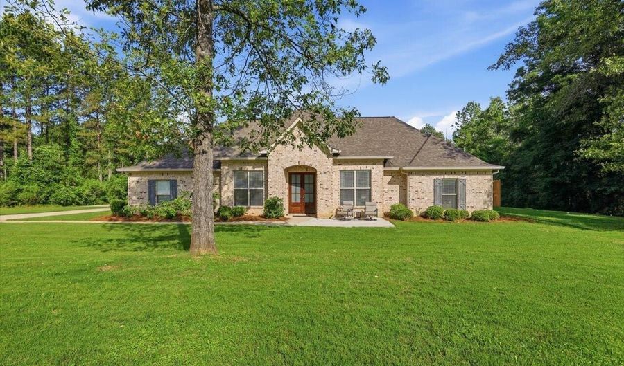 637 Kylemore Ln, Brandon, MS 39047 - 4 Beds, 4 Bath