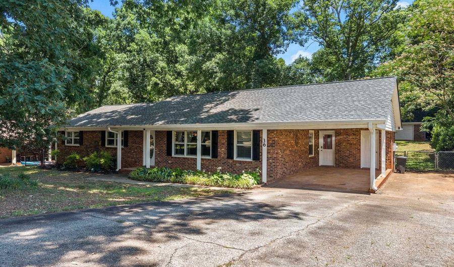 36 Annandale Dr, Boiling Springs, SC 29316 - 3 Beds, 2 Bath