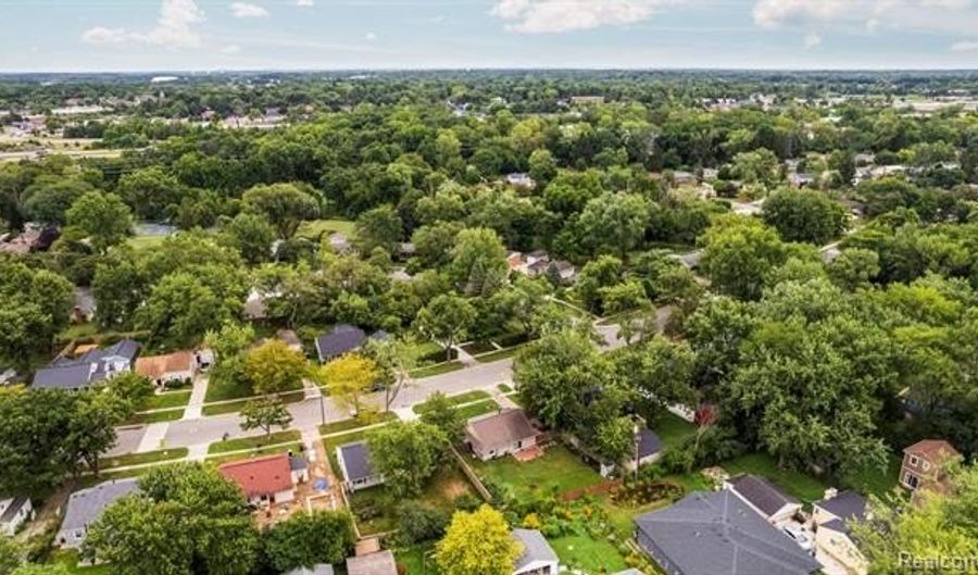 2460 Yost Blvd, Ann Arbor, MI 48104 - 3 Beds, 1 Bath