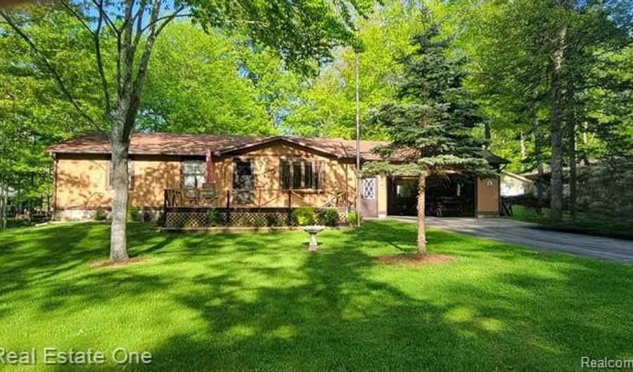 4288 N Ash Rd, Alcona, MI 48742 - 3 Beds, 2 Bath