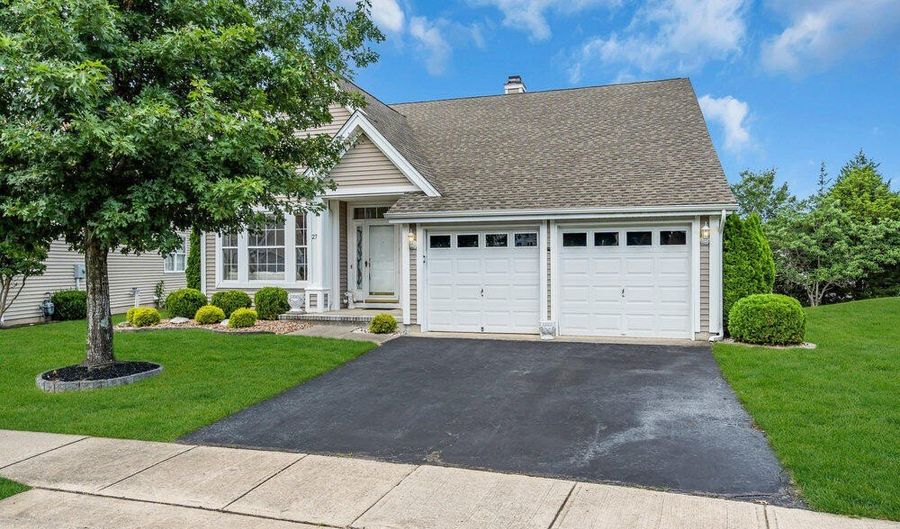27 Valley Stream Pl, Barnegat, NJ 08005 - 2 Beds, 2 Bath