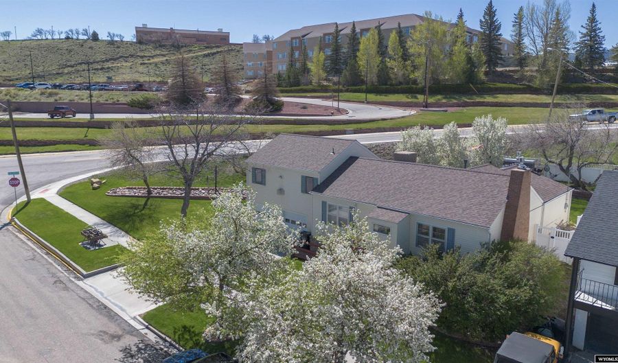 421 W 18th St, Casper, WY 82601 - 4 Beds, 3 Bath